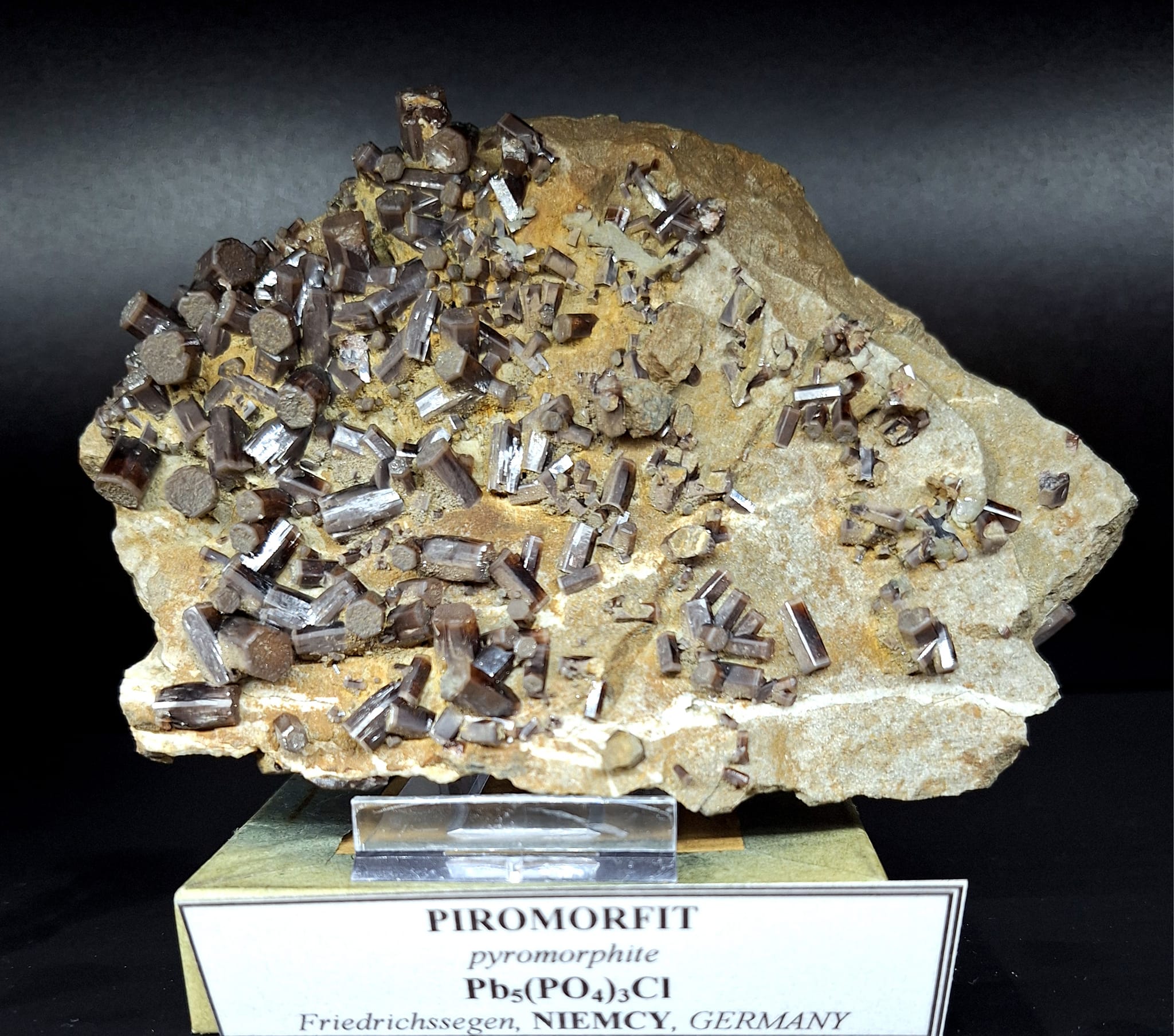 piromorfit
